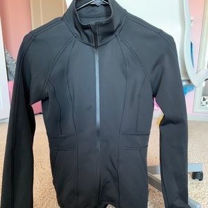 PERFECT CONDITION lululemon jacket size 6